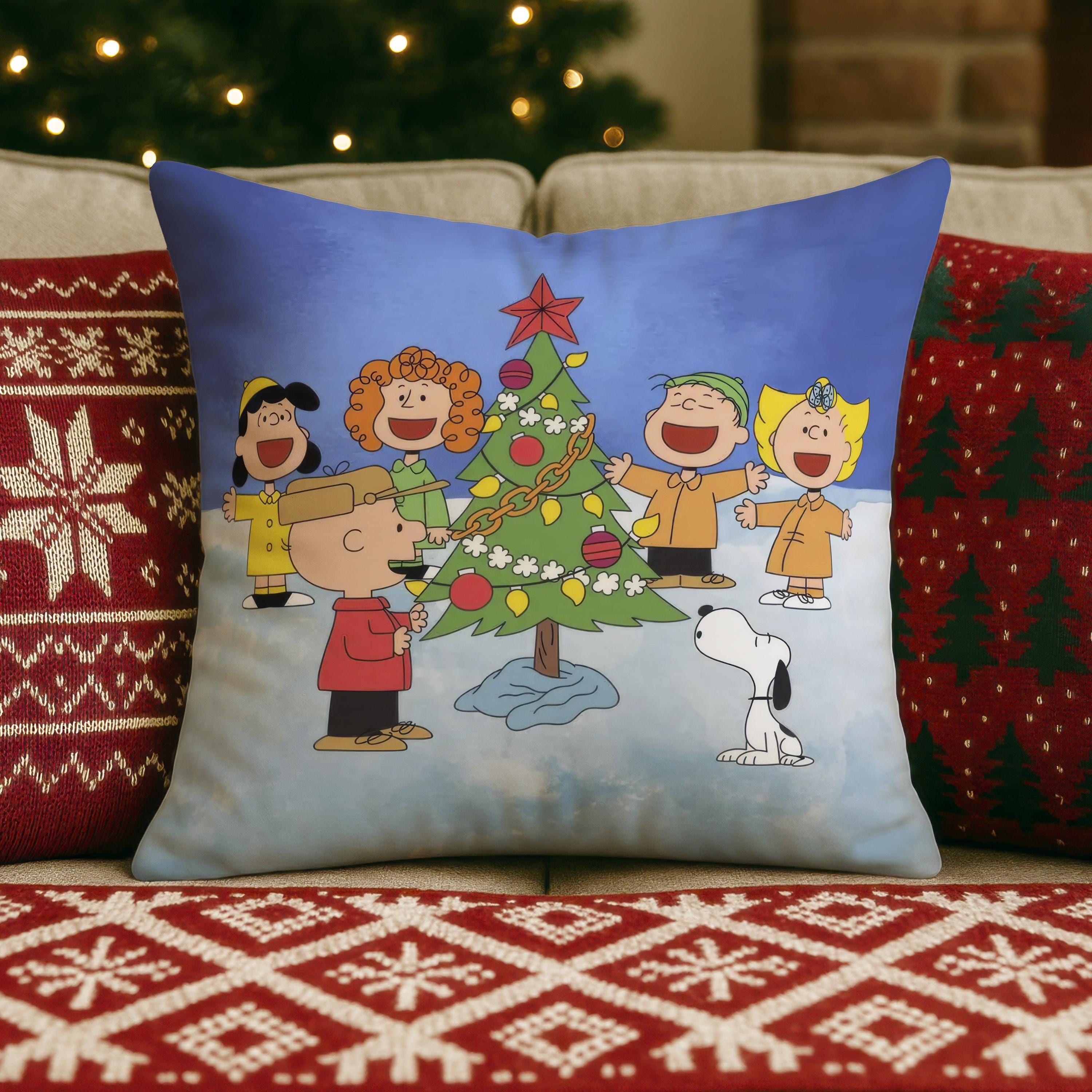 Charlie Brown Christmas Pillow: Peanuts Gang Faux Suede Holiday Throw