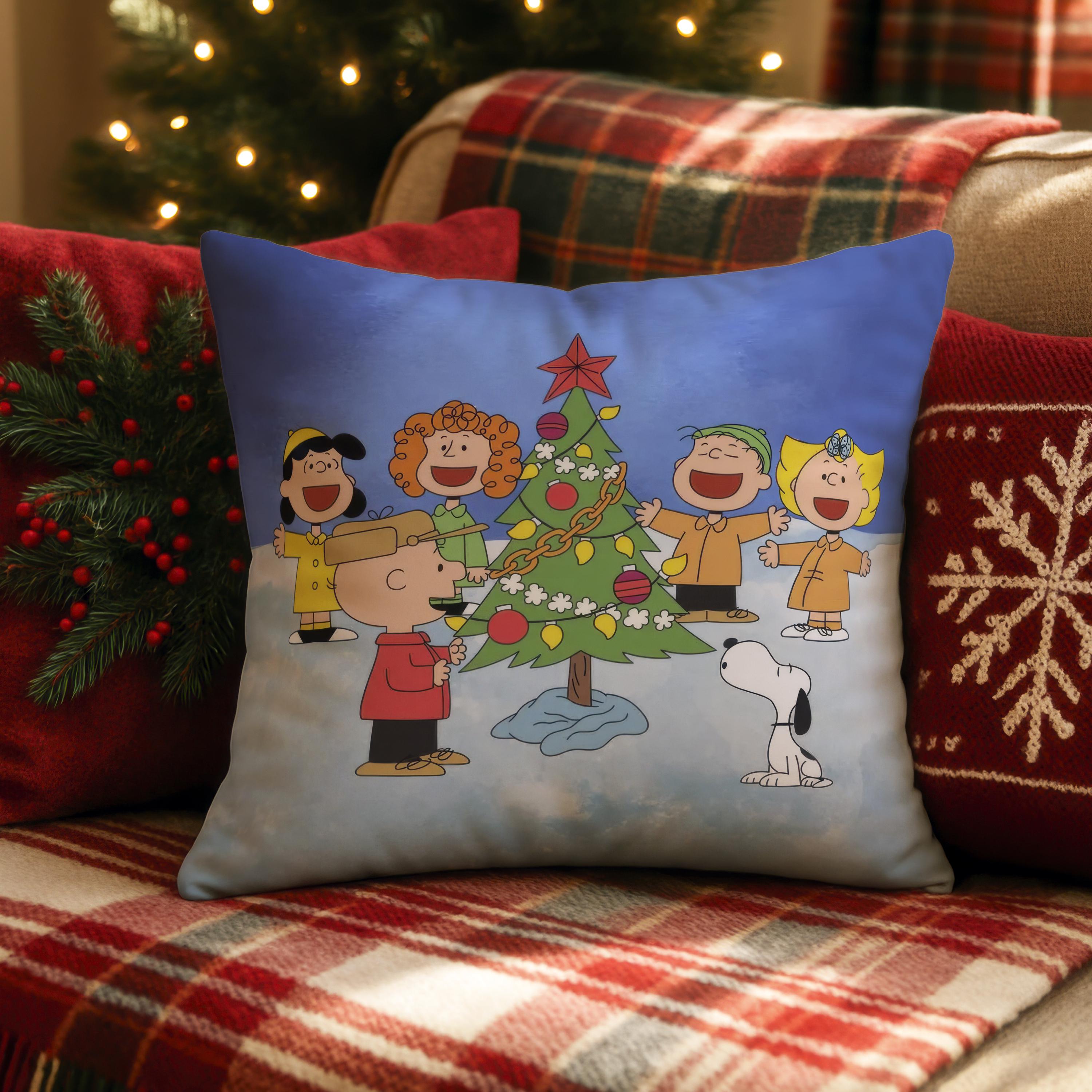 Charlie Brown Christmas Pillow: Peanuts Gang Faux Suede Holiday Throw
